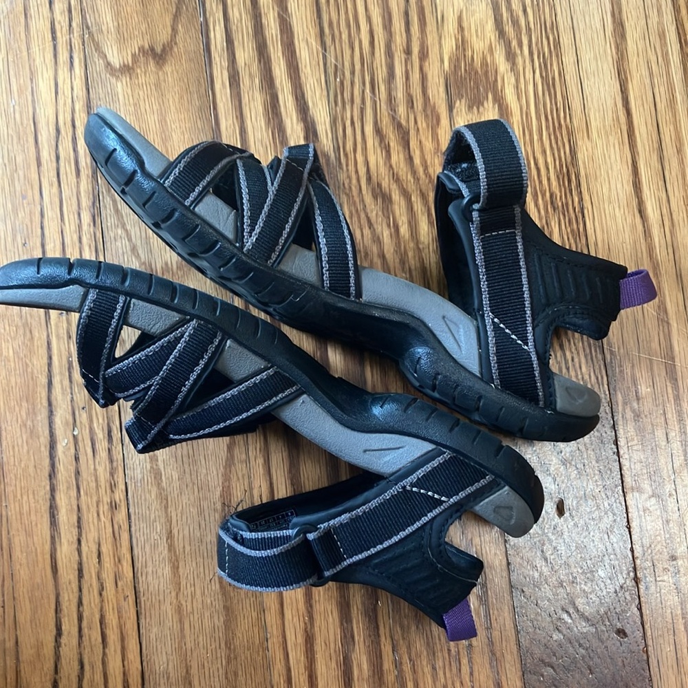 Teva Tirra Sandals - Picture 6 of 8